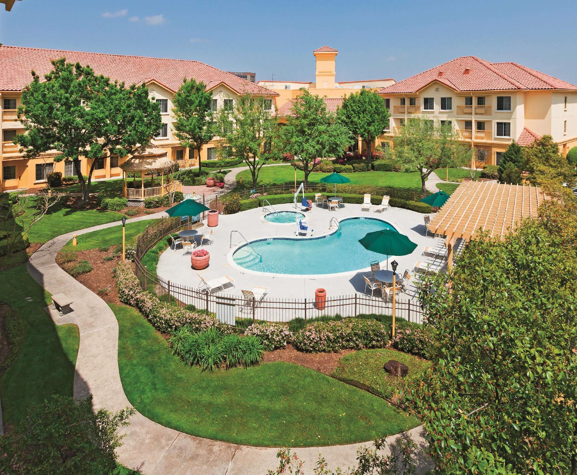La Quinta By Wyndham Dallas Dfw Airport North 3* Irving