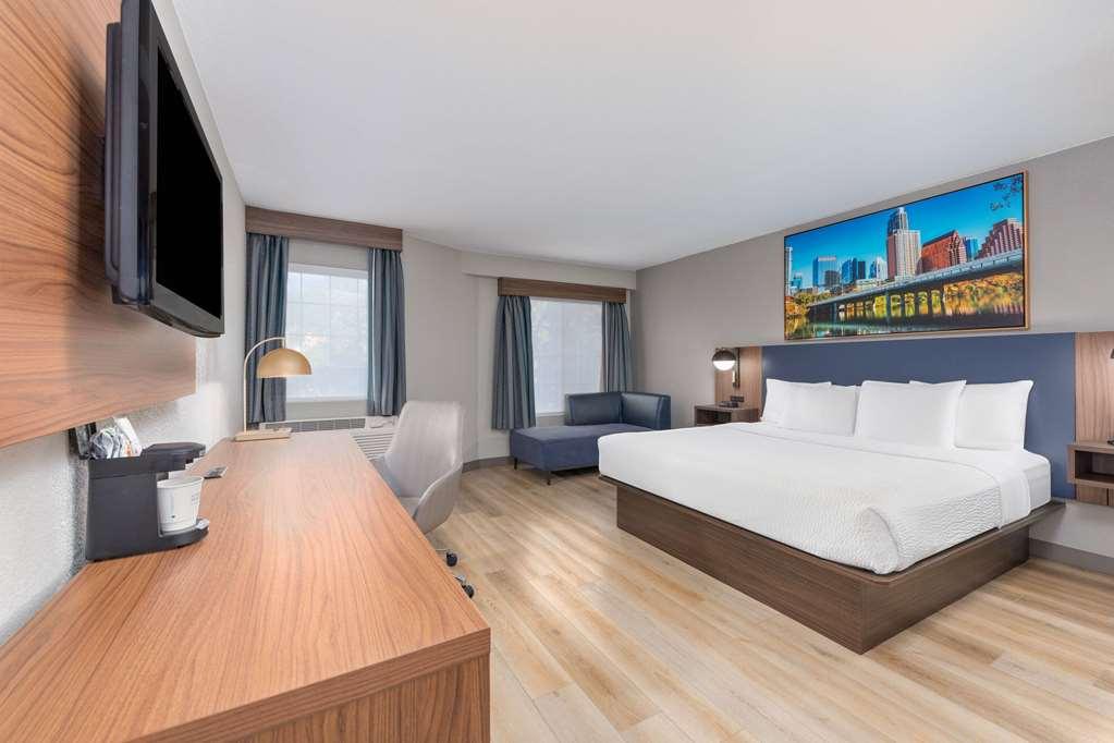 La Quinta By Wyndham Dallas Dfw Airport North