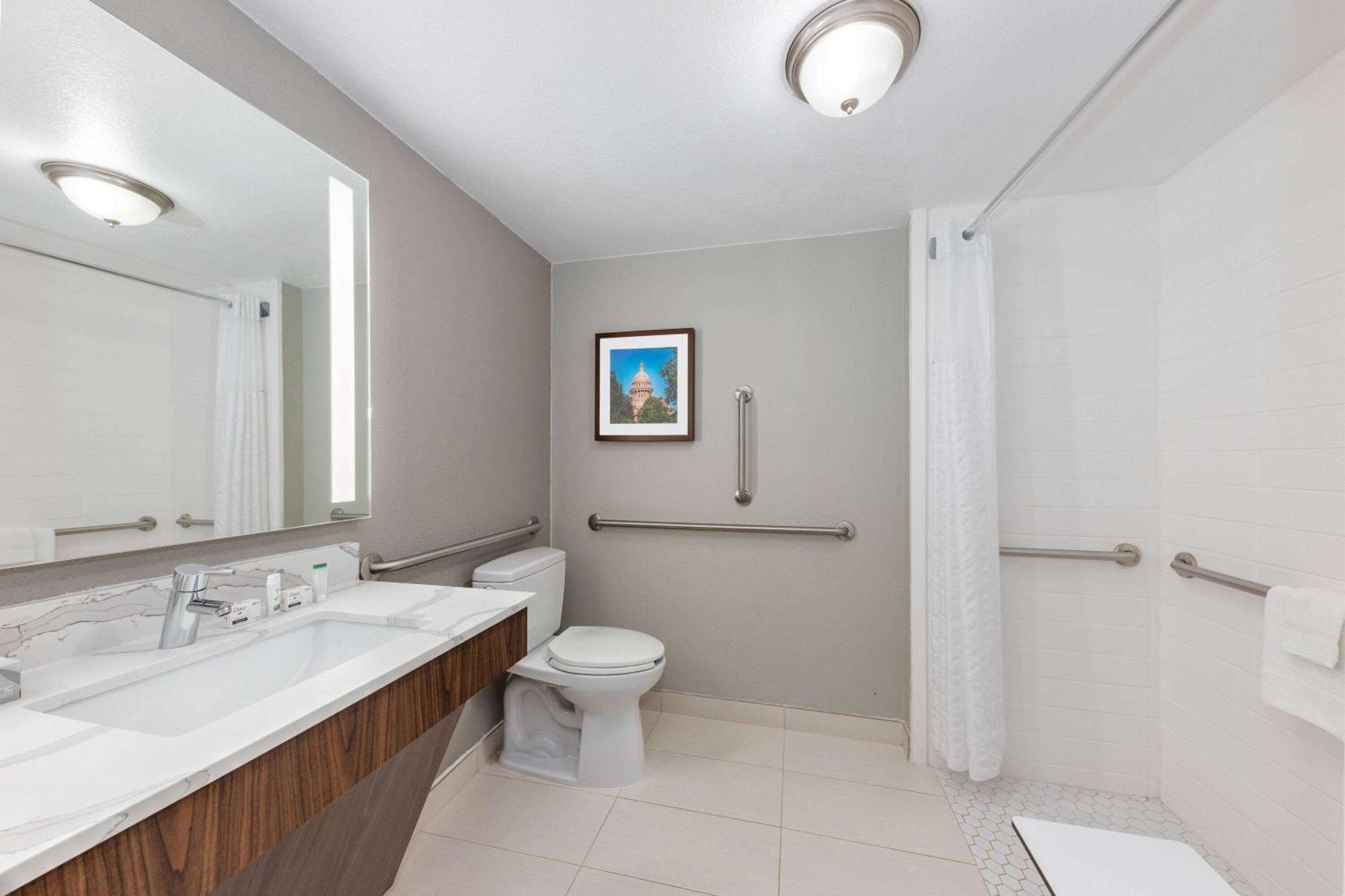 La Quinta By Wyndham Dallas Dfw Airport North